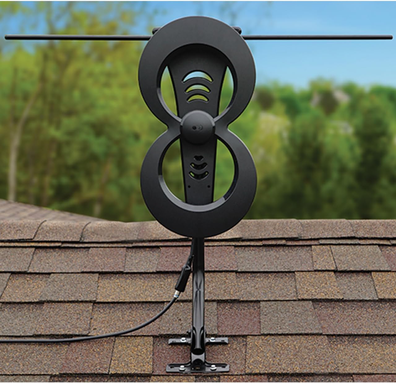Antennas Direct ClearStream 2MAX Indoor Outdoor TV Antenna - electronicsexpo.com - Antennas