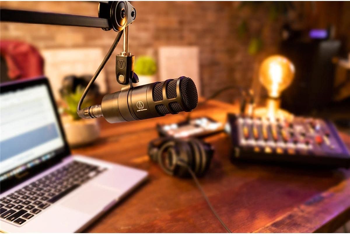 Audio - Technica AT2040 Hypercardioid Dynamic Podcast Microphone - electronicsexpo.com - Microphones