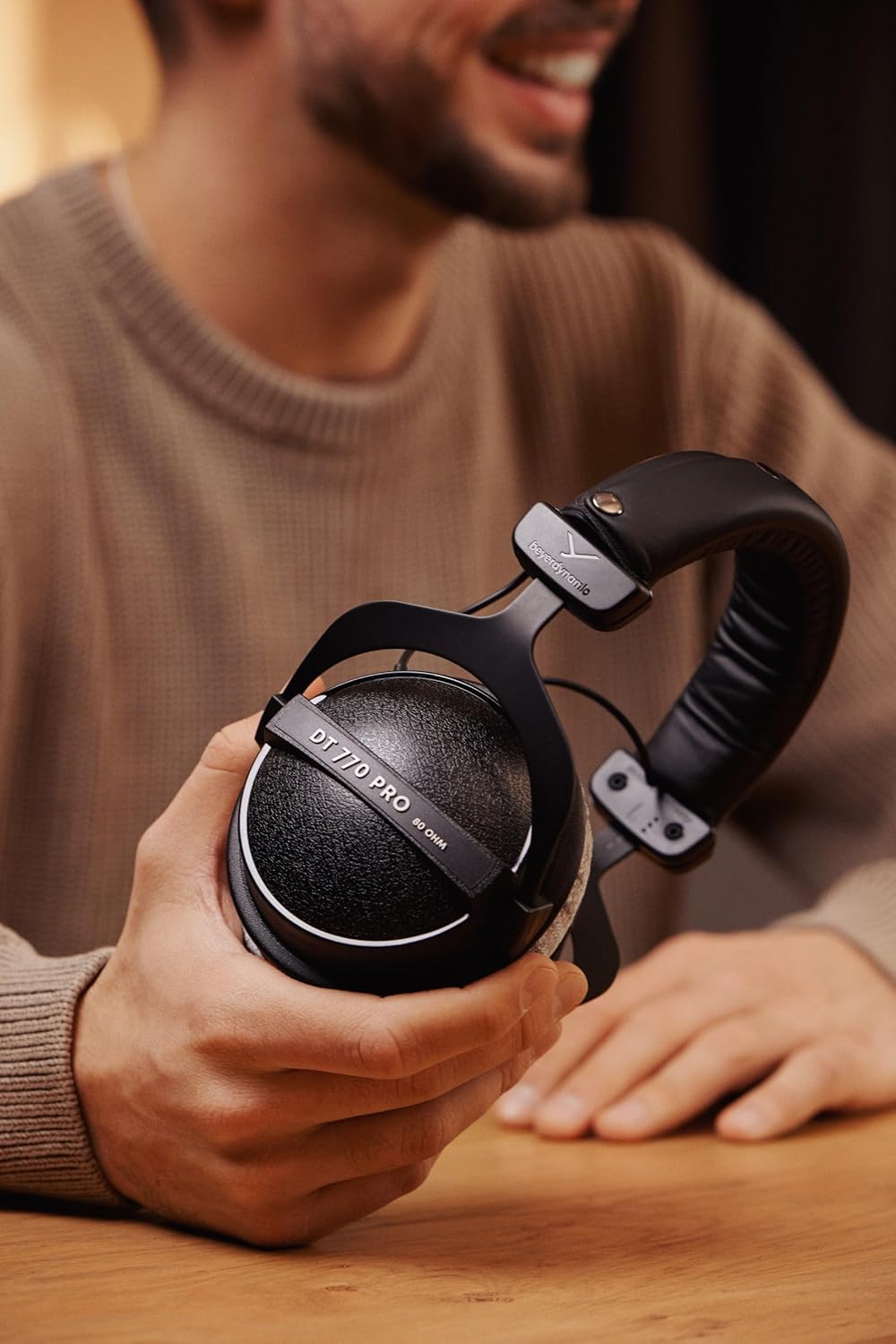 Beyerdynamic DT 770 PRO 80 Ohm Over - Ear Studio Headphones - electronicsexpo.com - Headphones