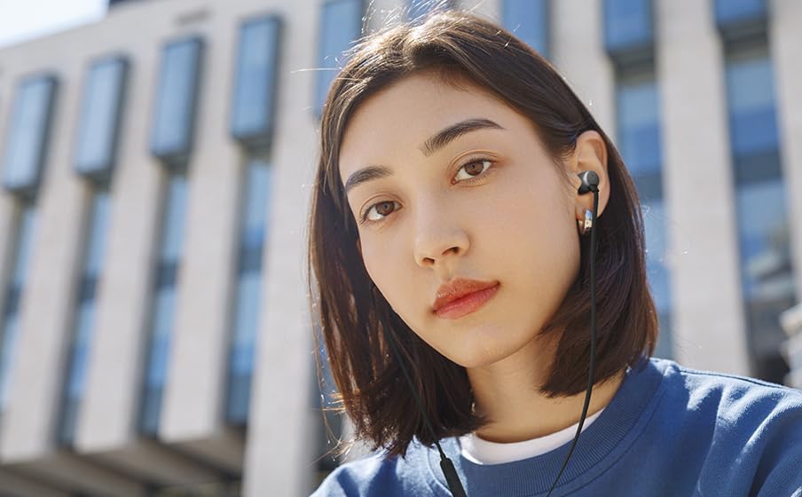 JBL Tune 310C Wired Hi - Res In - Ear Headphones - electronicsexpo.com - Headphones