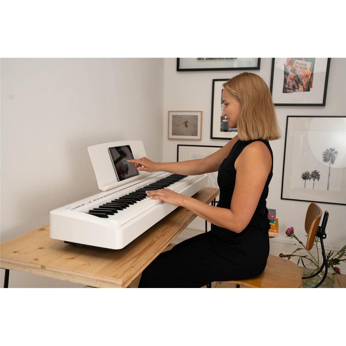 Kawai ES120 88 - key Digital Piano with Speakers (White) - electronicsexpo.com - Digital Pianos