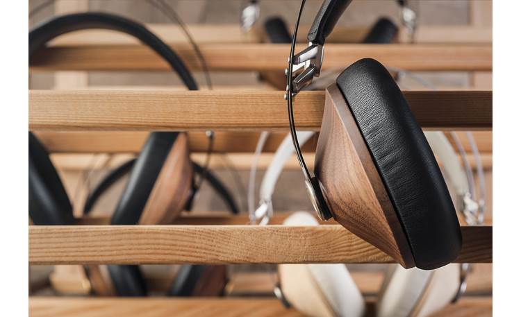 Meze Audio 99 Classics Over - Ear Wired Headphones - electronicsexpo.com - Pro Headphones