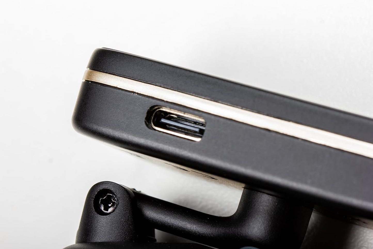 Peterson 403888 StroboClip HDC Clip - On Strobe Tuner SC - HDC - electronicsexpo.com - Guitar Pedals & Effects