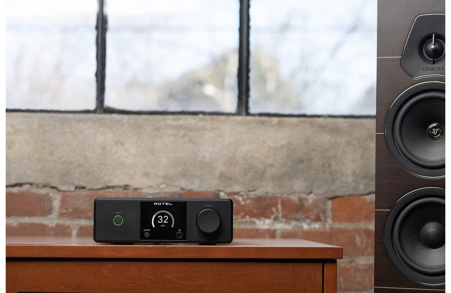 Rotel DX - 5 Desktop Integrated Amplifier with Built - in DAC and Bluetooth - electronicsexpo.com - Integrated Amplifiers