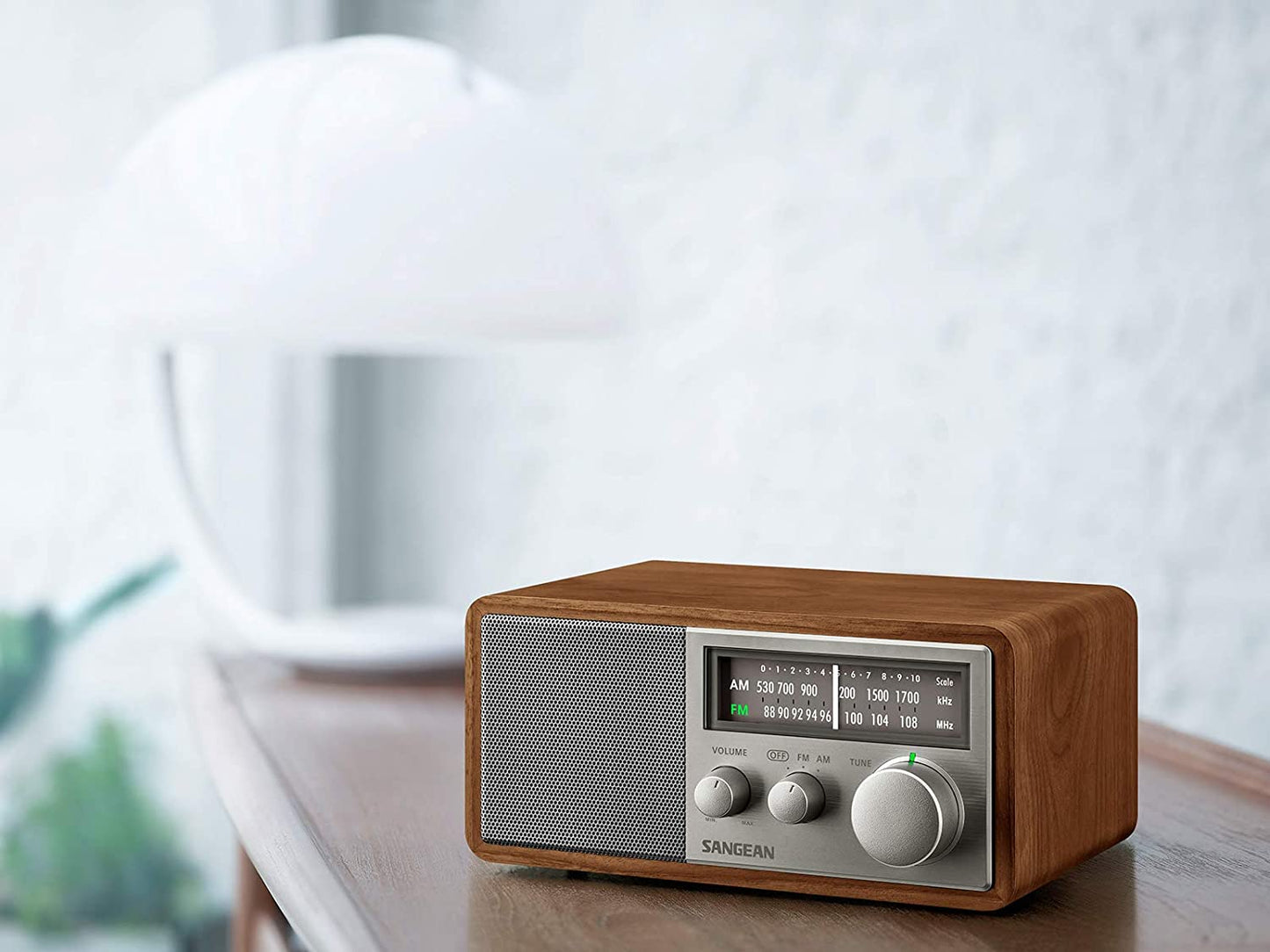 Sangean SG - 116 FM / AM Analog Wooden Cabinet Receiver - electronicsexpo.com - Radios