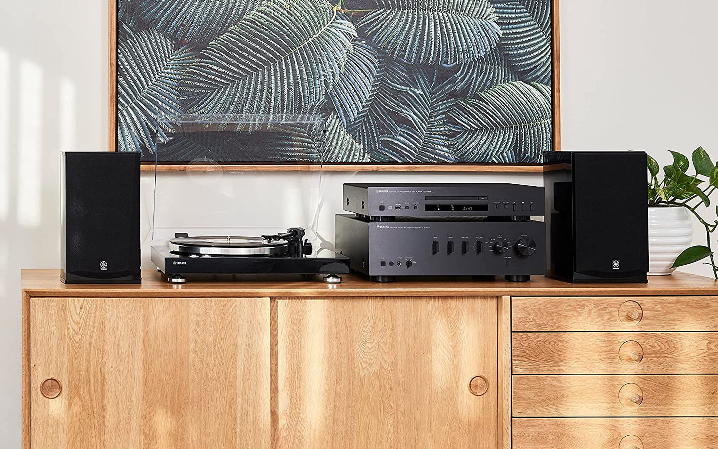 Yamaha CD - S303BL CD Player with USB Input (Certified Refurbished) - electronicsexpo.com - CD Players