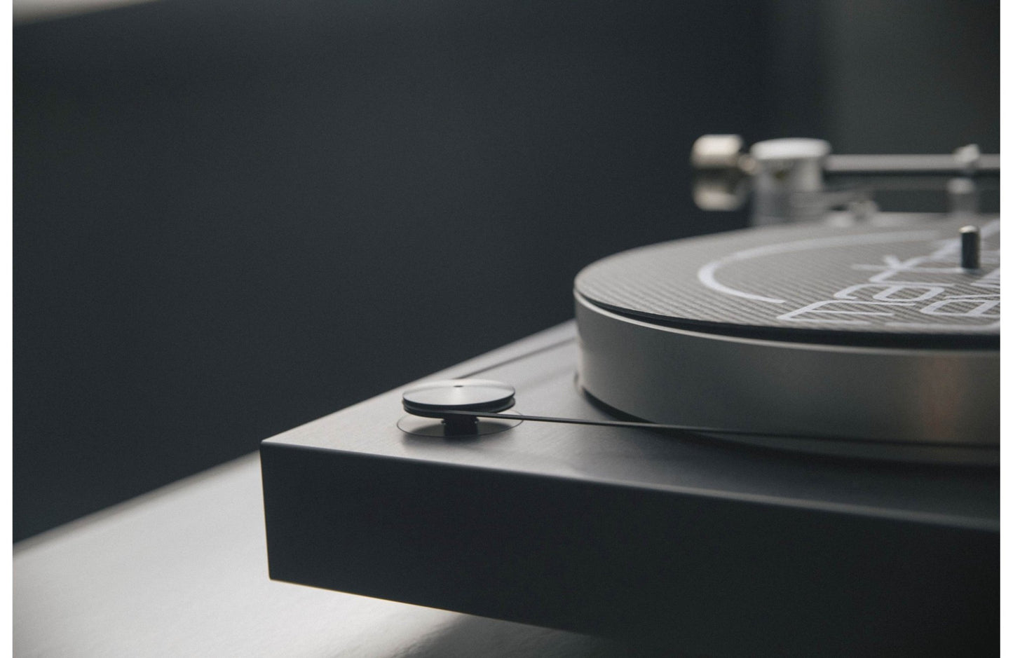 Mark Levinson No. 5105 Turntable - electronicsexpo.com - Pro Turntables