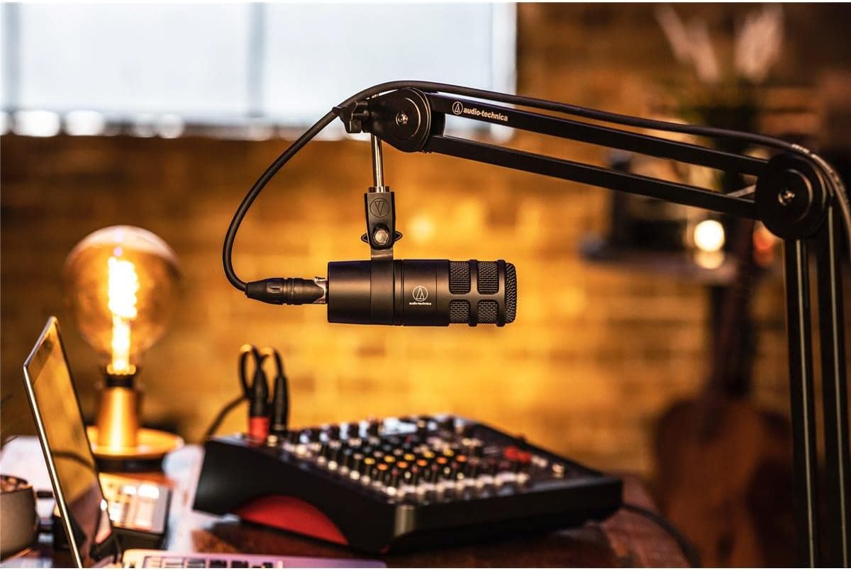 Audio - Technica AT2040 Hypercardioid Dynamic Podcast Microphone - electronicsexpo.com - Microphones