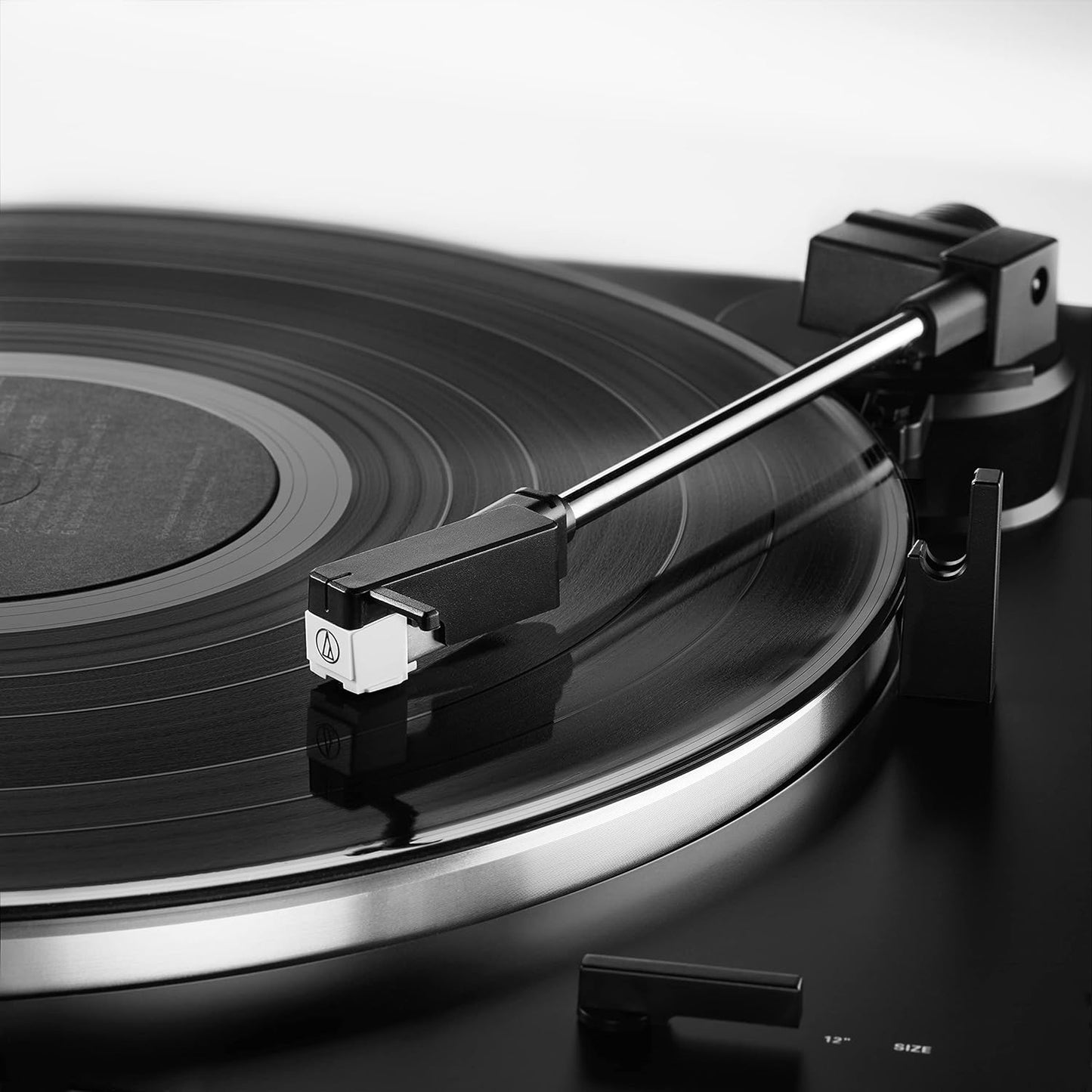 Audio - Technica Consumer AT - LP60USB Fully Automatic Belt - Drive Turntable - electronicsexpo.com - Turntables
