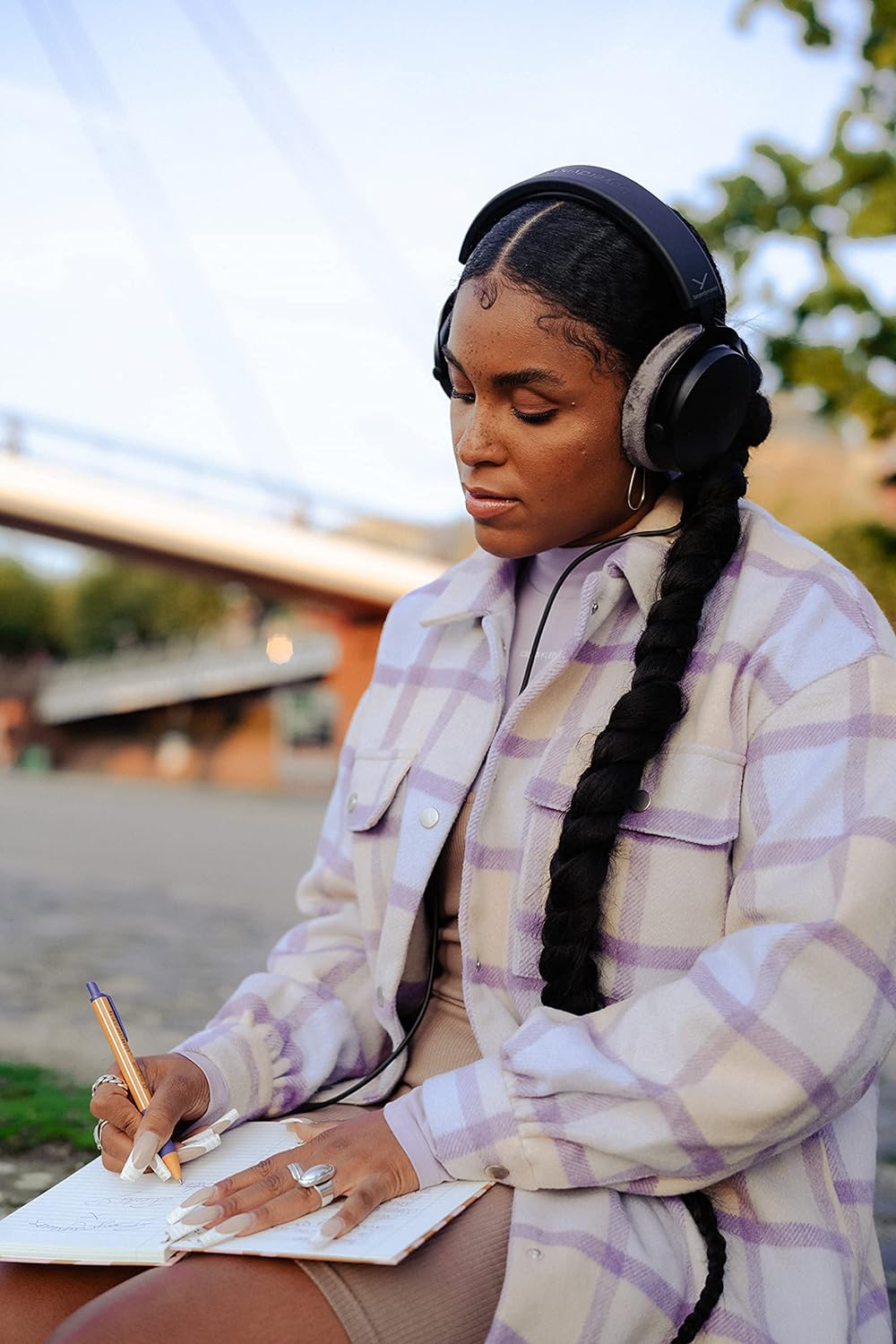 Beyerdynamic DT 700 PRO X Closed - Back Studio Headphones - electronicsexpo.com - Headphones