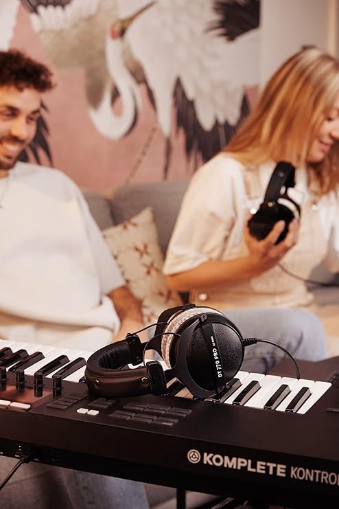 Beyerdynamic DT 770 PRO 80 Ohm Over - Ear Studio Headphones - electronicsexpo.com - Headphones