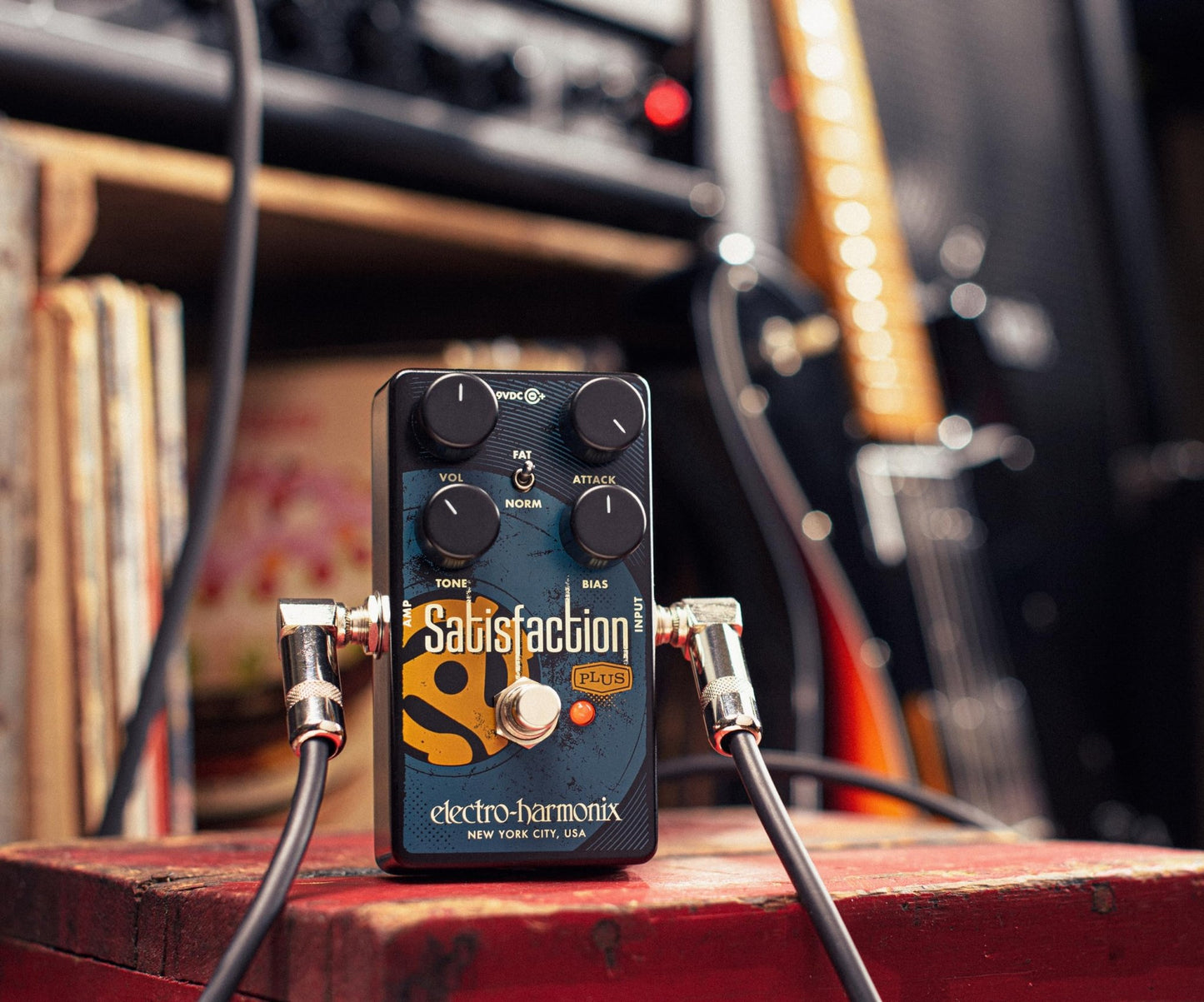 Electro - Harmonix Satisfaction Plus Fuzz Pedal - electronicsexpo.com - Guitar Pedals & Effects