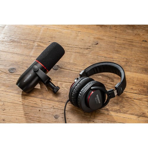 Focusrite Vocaster Two Studio 1 - Person Podcasting Kit - electronicsexpo.com - Audio Interfaces