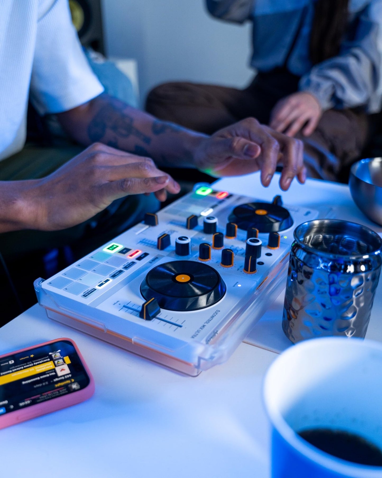 Hercules DJControl Mix Ultra - electronicsexpo.com - Controllers