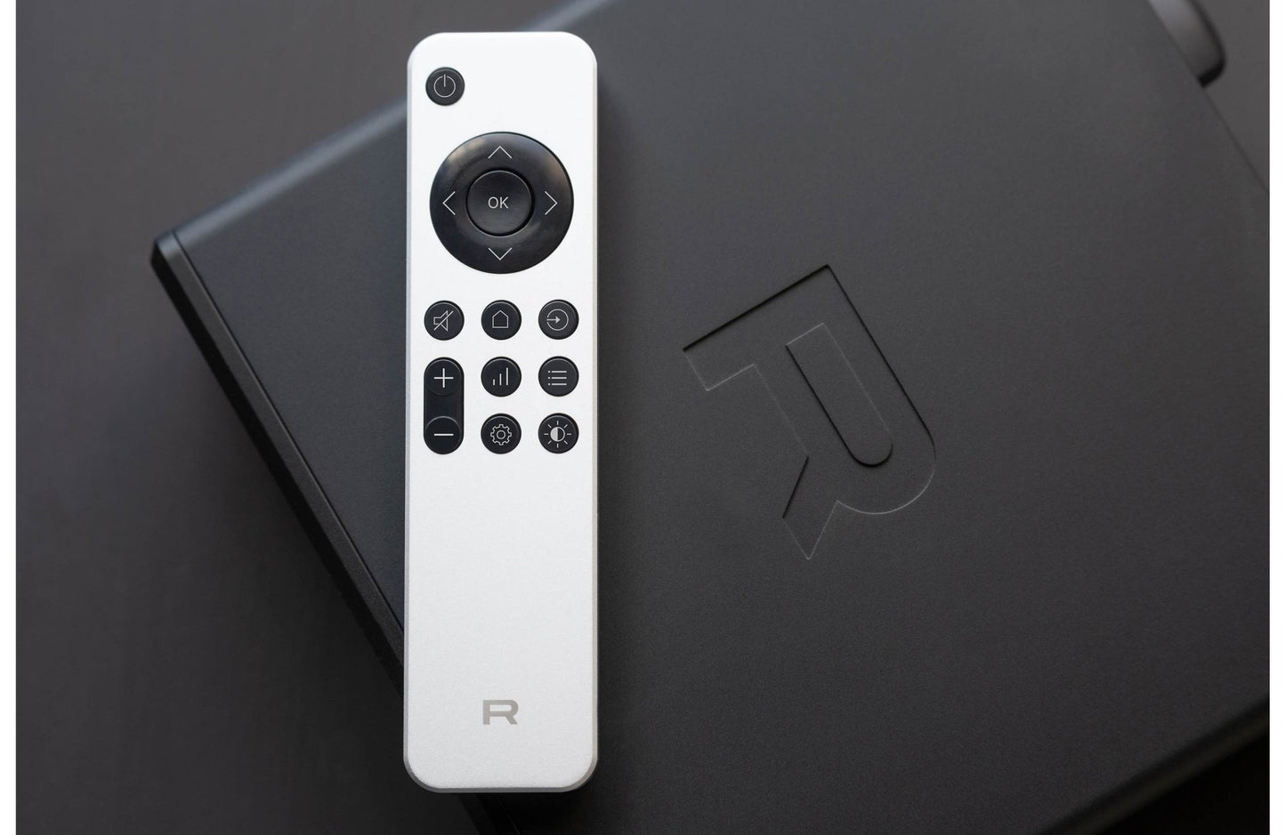 Rotel DX - 3 Desktop Headphone Amplifier/DAC/Preamp with Built - in Bluetooth - electronicsexpo.com - Amplifiers / Pre - Amps