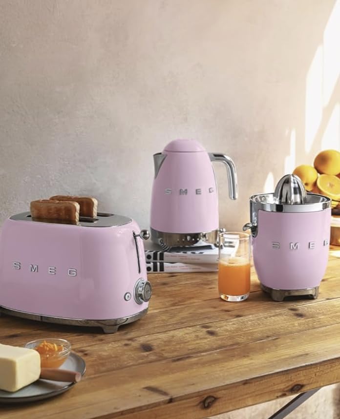 SMEG 50's Retro Style Citrus Juicer - electronicsexpo.com - Juicers