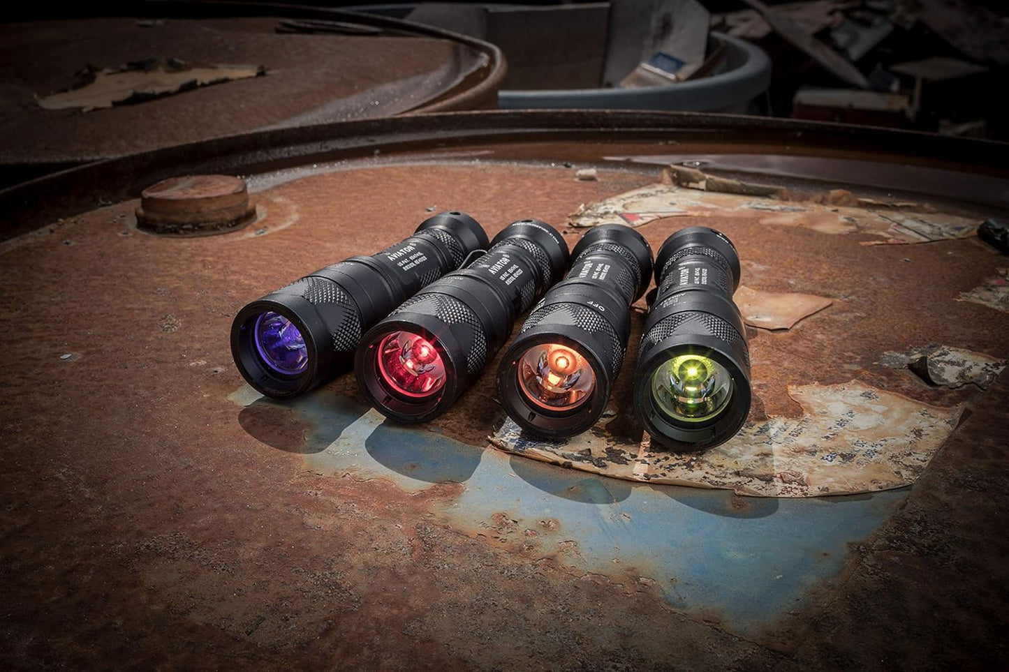 SureFire Aviator Flashlights with Dual Output Multi - Spectrum LED - electronicsexpo.com - Flashlights