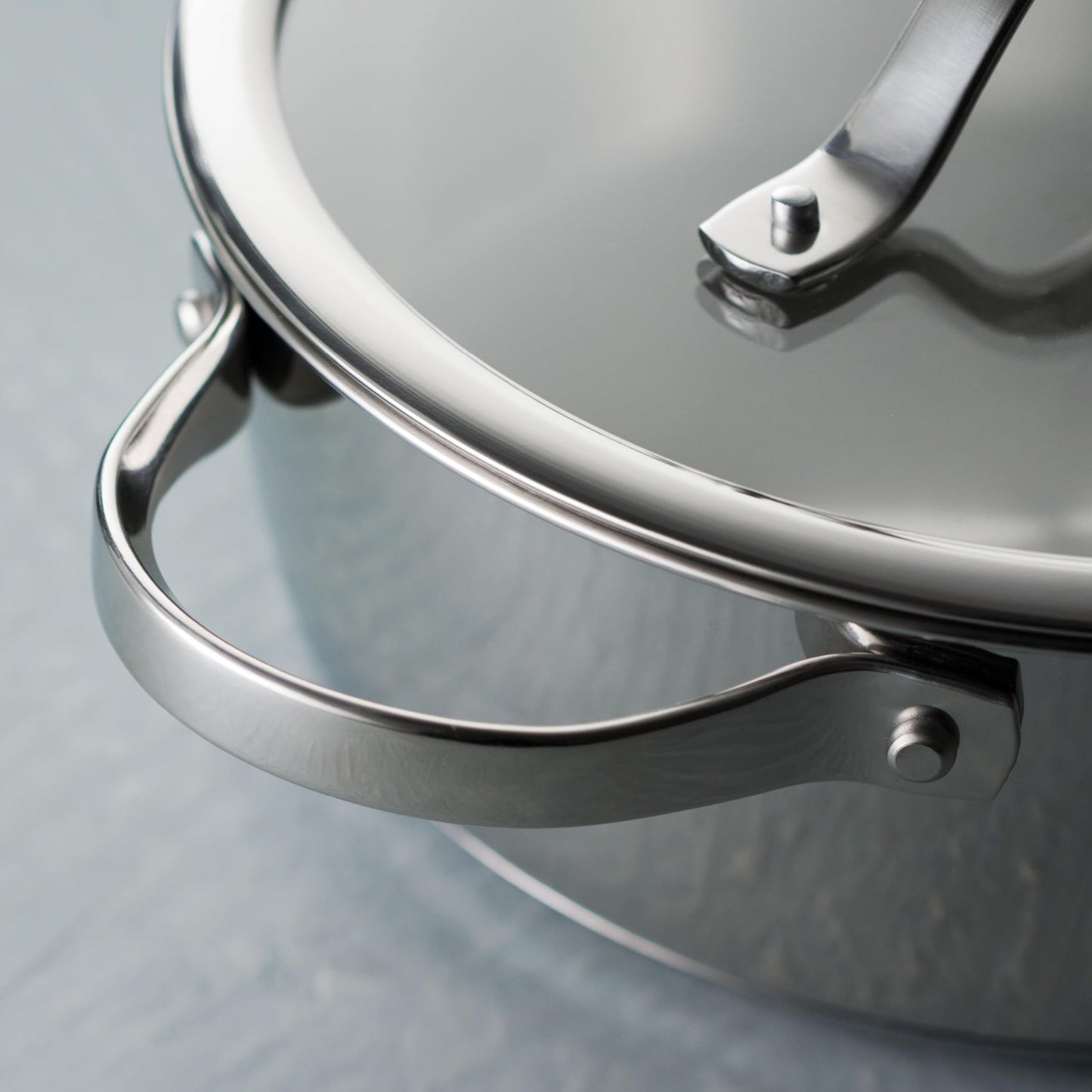 Tramontina Tempo Tri - Ply Base Stainless Steel 5 - Quart Dutch Oven Pot with Glass Lid, Induction - Ready, Oven - Safe, Dishwasher - Safe - electronicsexpo.com - Dutch Ovens