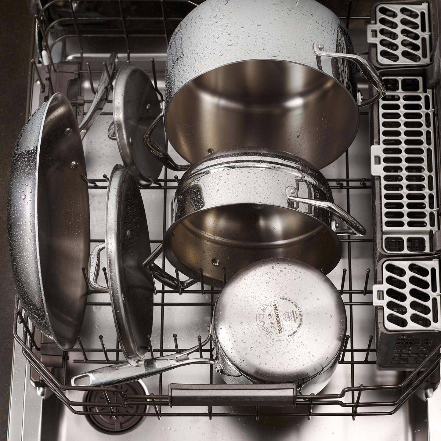 Tramontina Tri - Ply Clad Stainless Steel 4 - Quart Sauce Pan with Lid - electronicsexpo.com - Sauce Pans & Sauciers