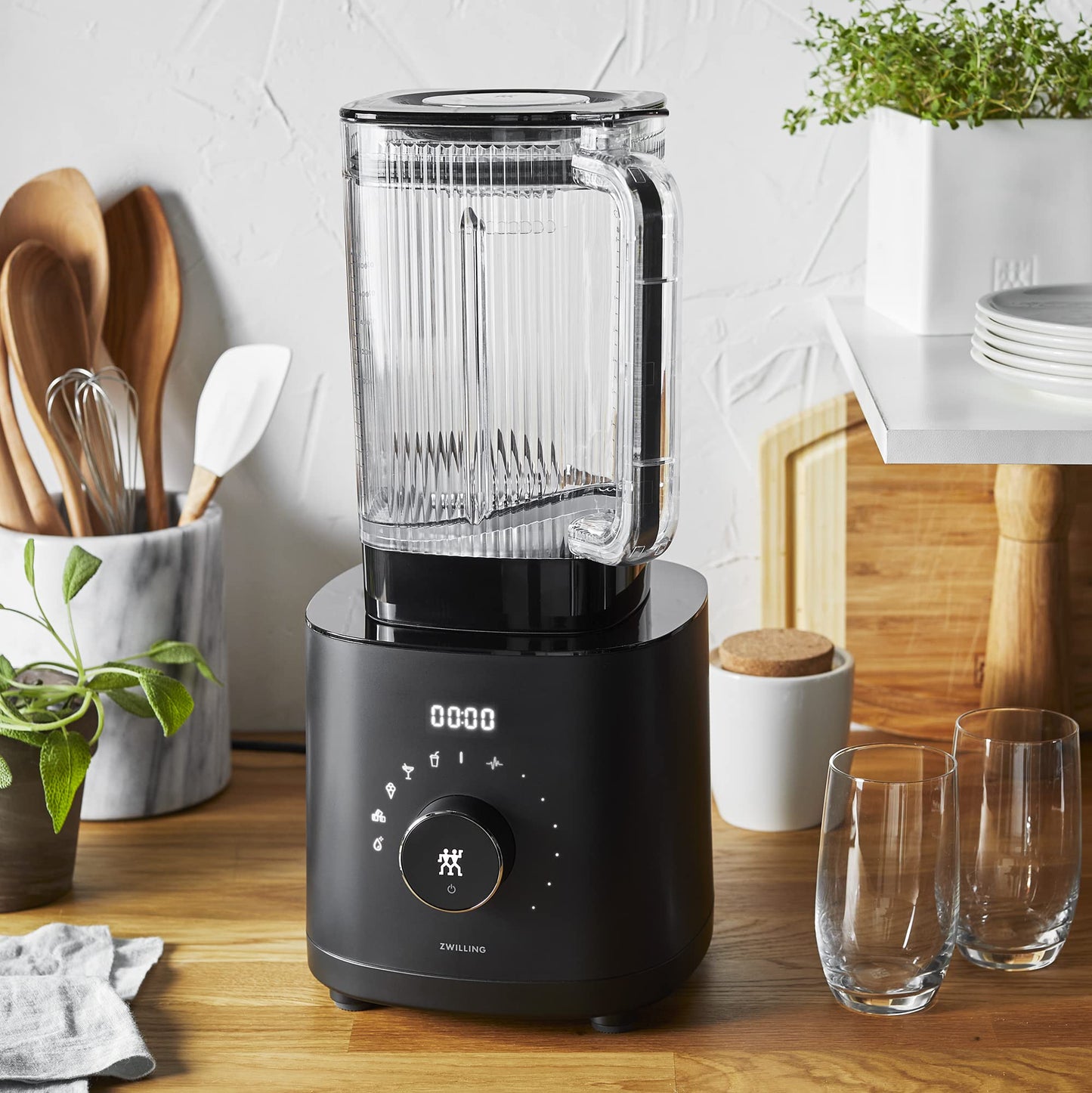 ZWILLING Enfinigy Power Blender, Piranha Teeth Winglet Blade for Ultimate Blending - electronicsexpo.com - Blenders