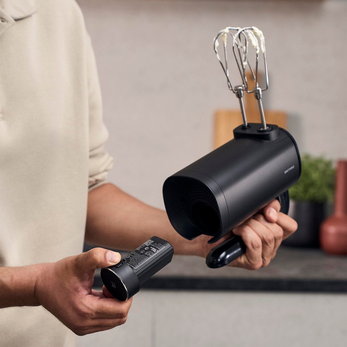 Zwilling Xtend Cordless Hand Mixer Set - electronicsexpo.com - Food Mixers