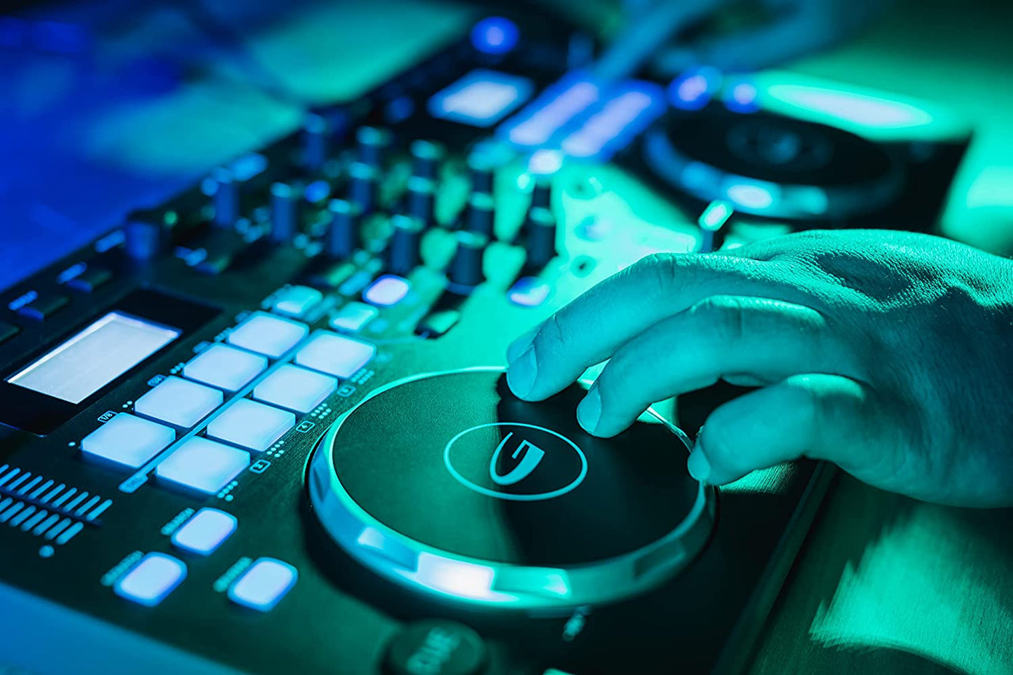 Gemini Sound GMX Stand Alone Professional Audio DJ Multi - Format USB, MP3, WAV and DJ Software Compatible Media Controller System - electronicsexpo.com - Controllers