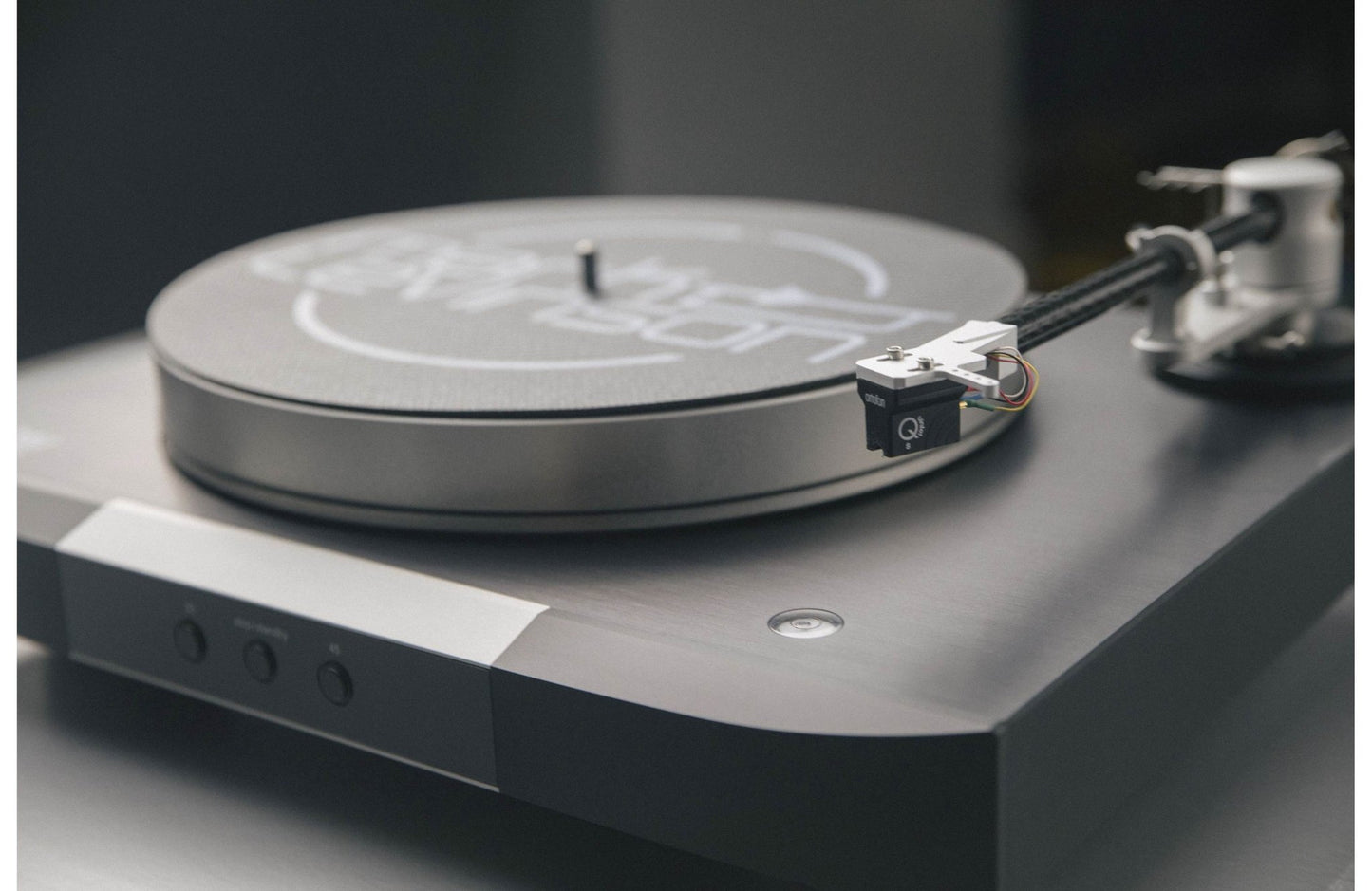 Mark Levinson No. 5105 Turntable - electronicsexpo.com - Pro Turntables