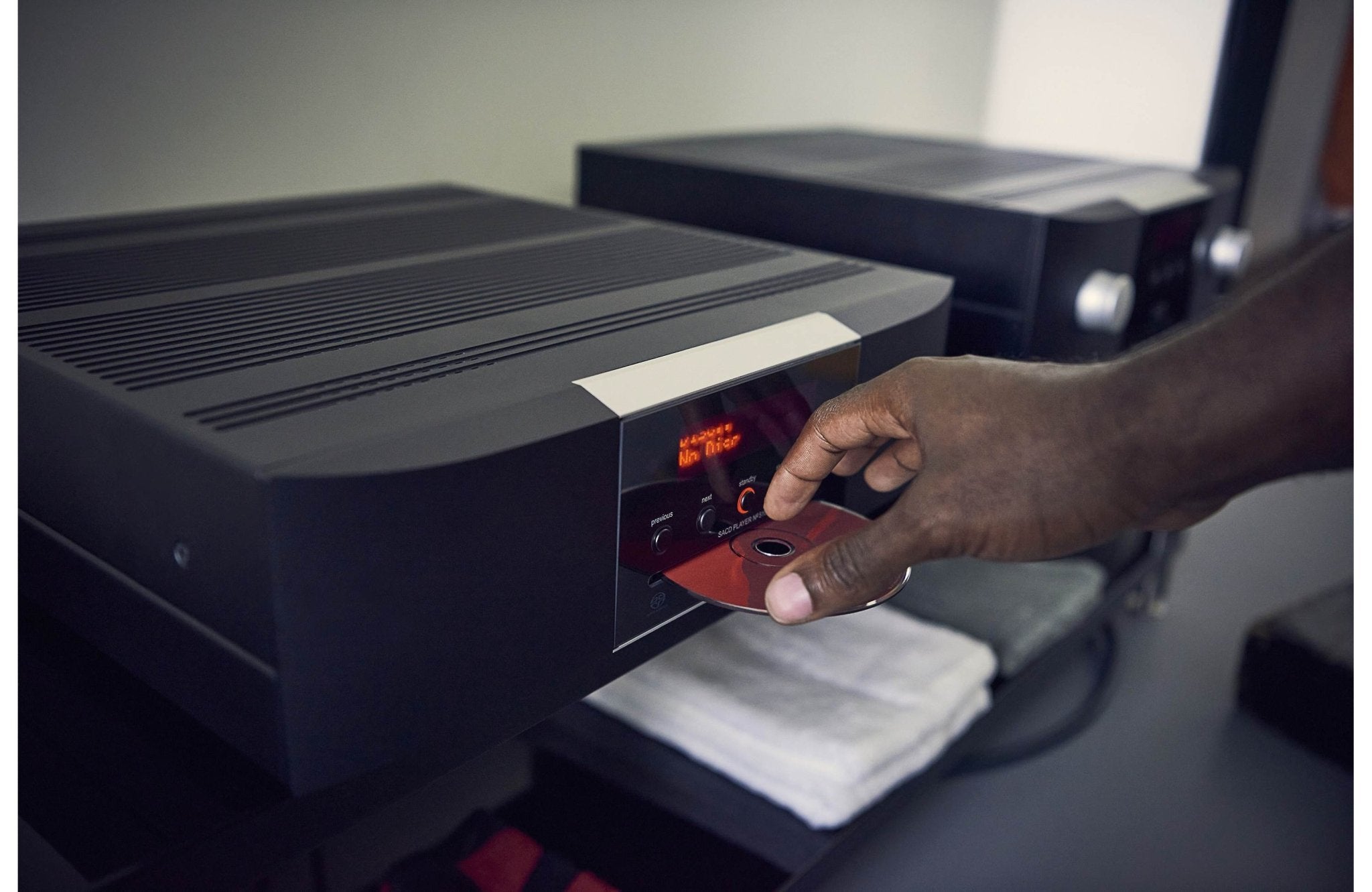 Mark Levinson No.5101 CD/SACD Player with Wi-Fi & Built-In DAC